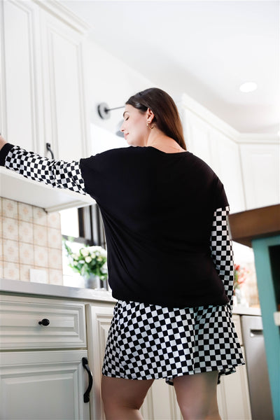 Plus Black & White Checkboard Pattern Long Sleeve Top & Shorts Set